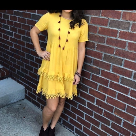 Dress - Picture 3 of 3